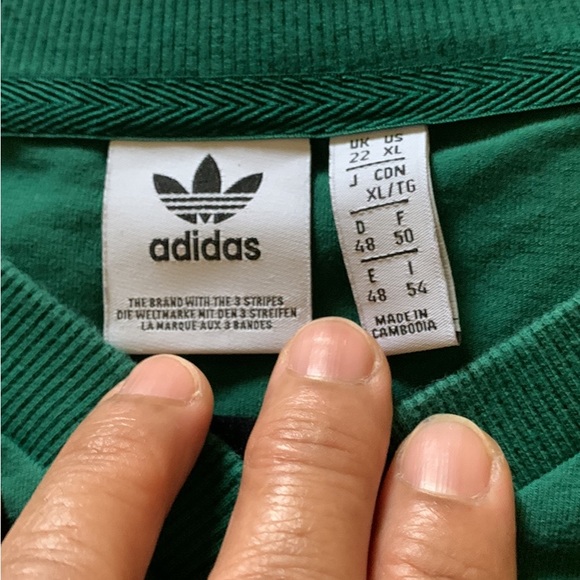 Adidas crop top - Picture 3 of 3